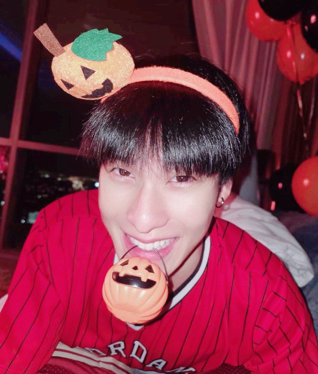 เขินรูปนี้ทุกครั้งที่เห็น น้องออฟโรดน่ารักบนตักพี่อู๋ 🫠🫠🫠