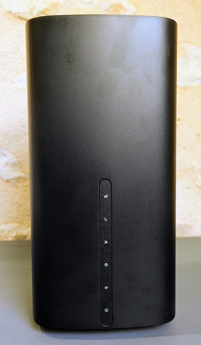 jgalode61's tweet image. Petite aperçu en image du routeur #5G / #4G de #SFR #Tplink modèle : NX511V