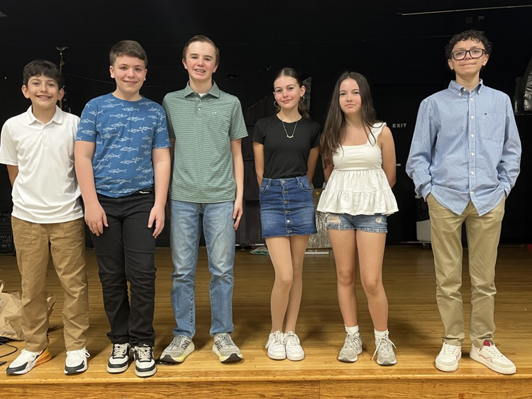 DLBeckwithMS's tweet photo. Beckwith's Debate Team competed today at the Massasoit League Meet, hosted at our school, and did an outstanding job showcasing their speaking and critical thinking skills. #WeAreDR #EIS #DT2030 https://t.co/u12uRxcwyj