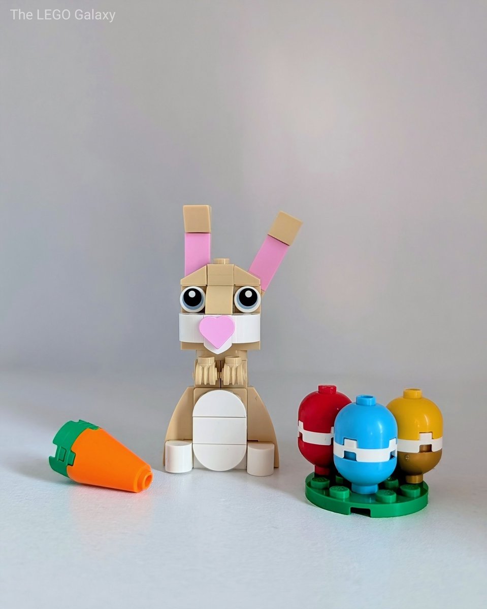 TheLEGOGalaxy's tweet image. Here's a polished look at the Cute Easter Bunny (30716) polybag. I love that you can make one ear tilt to the side for some personality.
#LEGO #AFOL #Toys #Easter #EasterBunny