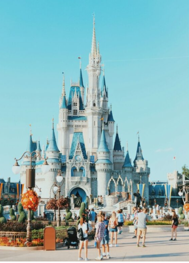 RoyalHoliday's tweet photo. 🏰✨ Tokyo Disney or Orlando Disney?

Two destinations, two ways to experience the magic. 🇯🇵🇺🇸
Do you already know which one is for you? 👀
👉 Discover it here:
https://t.co/914vOFSpON

✈️ Plan your trip:
 https://t.co/XghrPSDbed https://t.co/Unn8dNFBRN