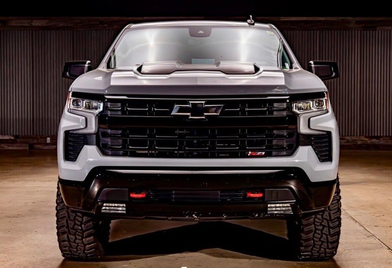 liftedtrucks's tweet image. 2024 #Chevy SilveRADo 4X4 for sale at our Glendale location. Custom off-road suspension, Method Race Wheels, Mickey Thompson tires, low 22k miles and much more! Stock number T32507. Asking $63,900. Price includes all upgrades. Call (833) 640-2740 or chat now at