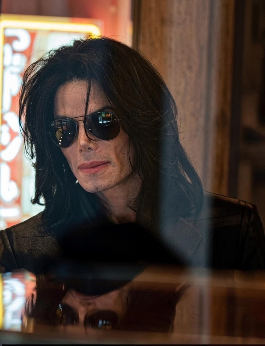 Lara Vieira | Michael Movie tweet media