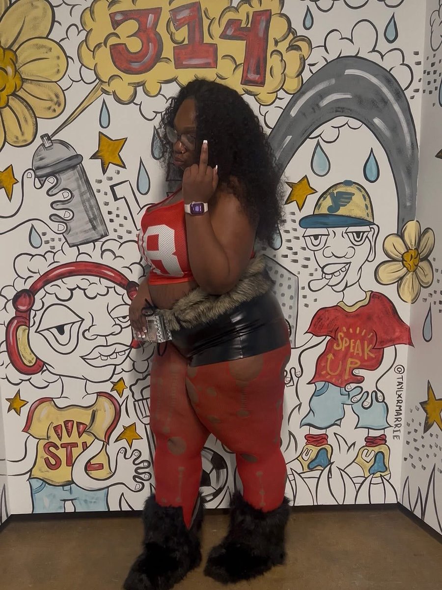 NeeNeePrettyAssᥫ᭡ tweet media