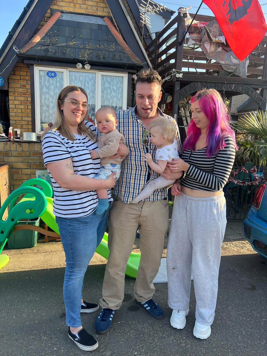 Danny Sloggett Vision tweet media