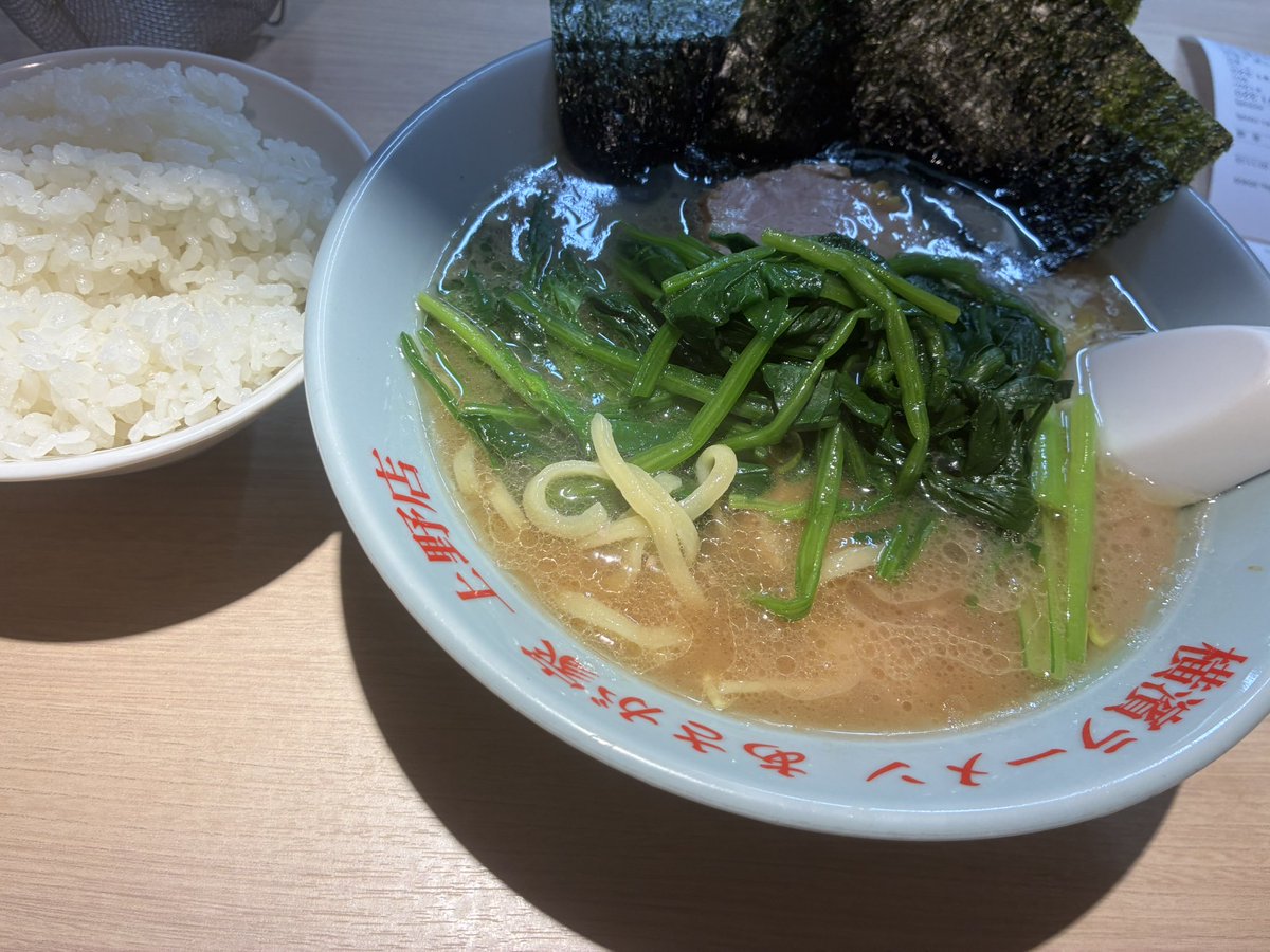 エミール tweet media