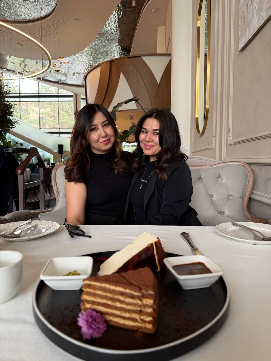 Man esa bu qizni oʻziga ishonchi va xarizmasiga qoyil qolaman. 
@dio mani rosa maqtab yozgan ekan, man ham nimadir deyishim kerakku))