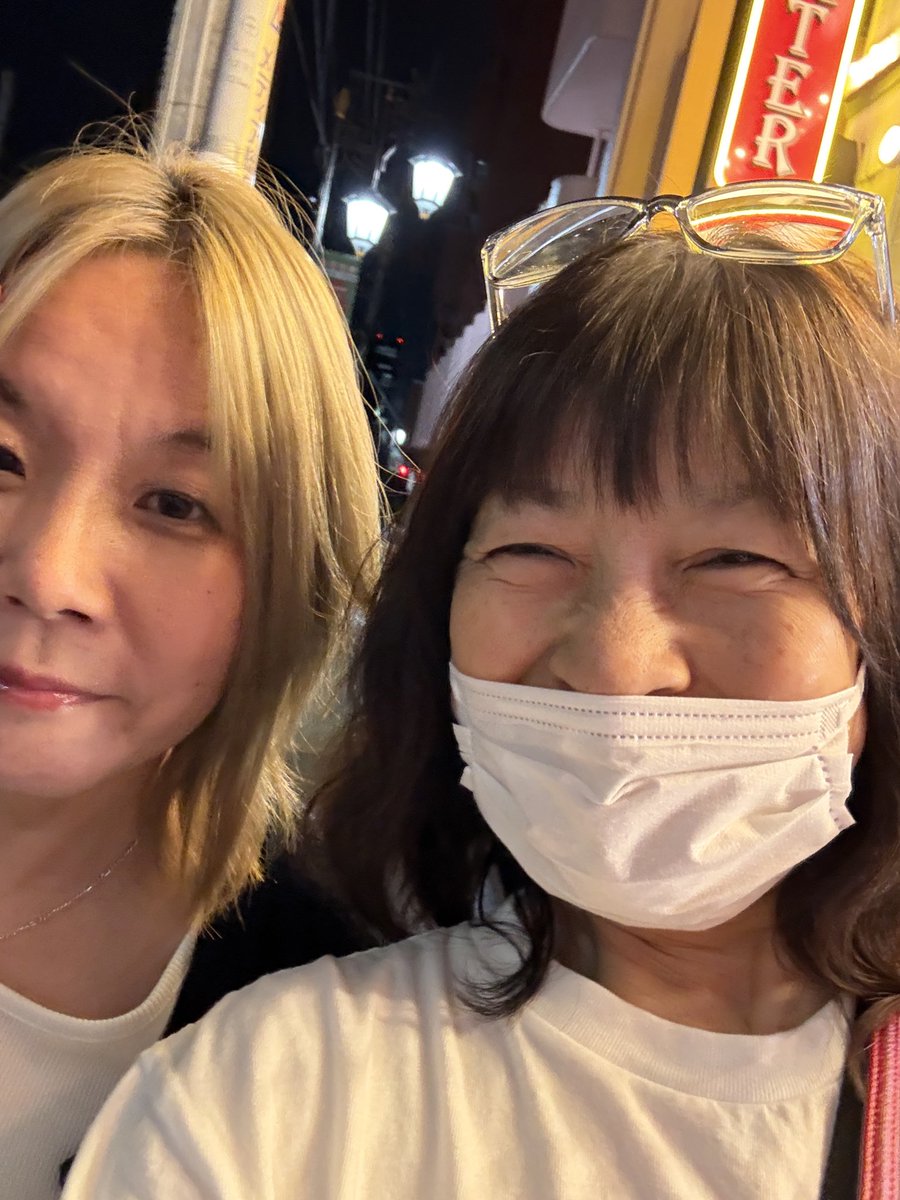 折り返しました。

#おばドルゆみこ2026
３日目無事終了

あのシーンのあの台詞で
毎回大号泣する振付師😅

心に響くあの台詞

実は、稽古終盤時期
母が緊急入院、、

だから尚更なのね

あ！母は鉄の女、ご安心を。

４日目も泣くぞー（笑）

全通りえちゃん
ほんと有難うです