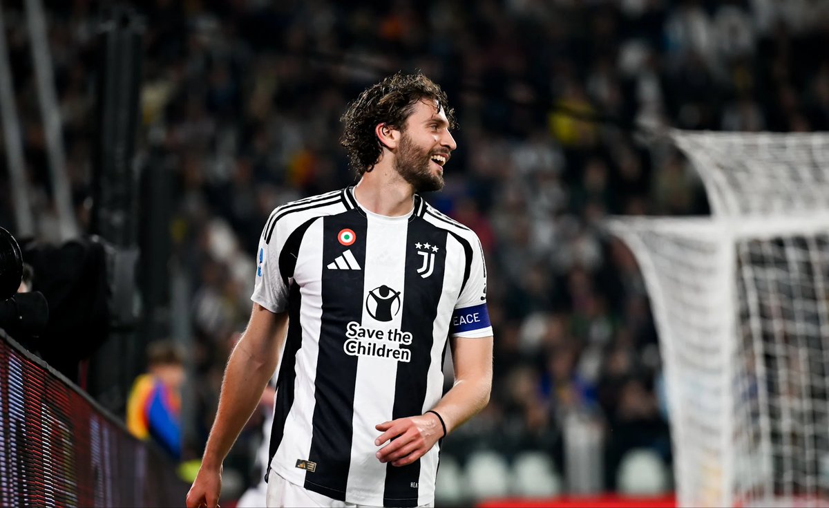 theFJEN's tweet photo. CAPITANO. ❤️🇮🇹 https://t.co/zb9LXCFGtv