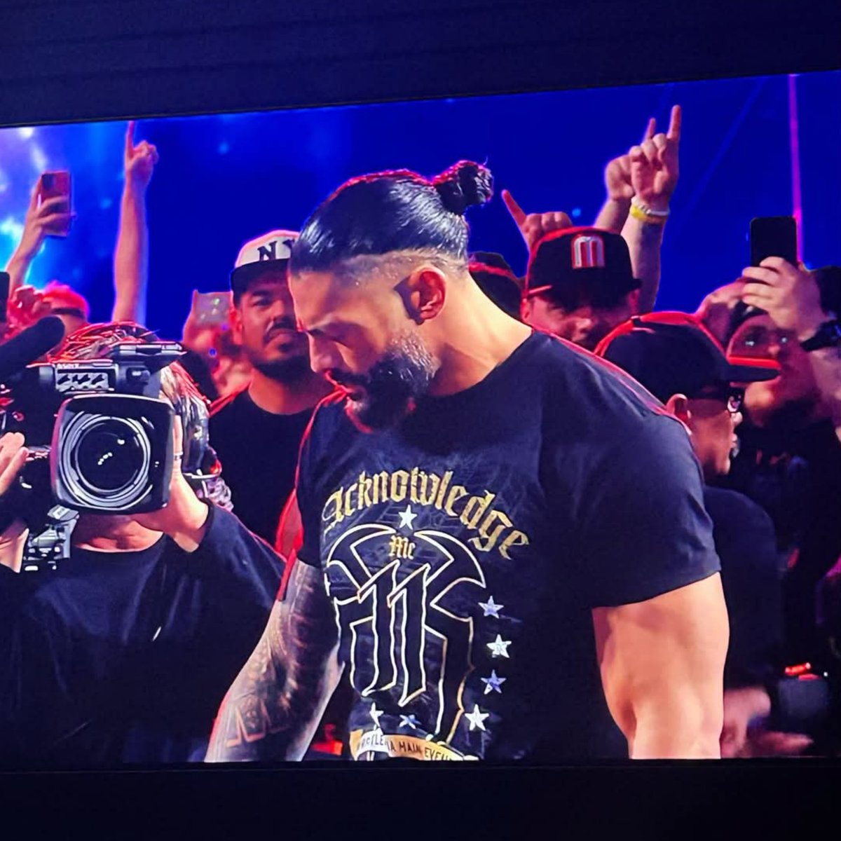 DottiKezlaw's tweet image. ACKNOWLEDGE HIM 🔥
Description:
The real boss of WWE 👑
@WWERomanReigns
#romanreigns #acknowledge #wwe #viralreels #shorts #reels #explorepage #king #attitude