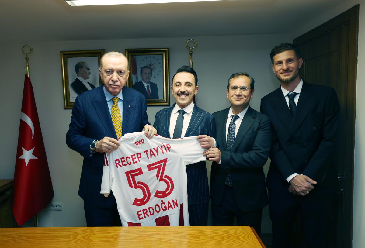 Batman Petrolspor tweet media