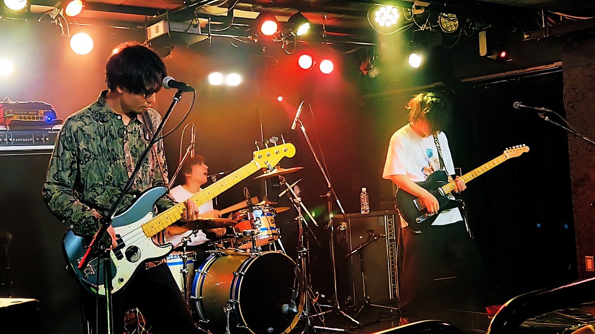 the_knowlus's tweet photo. 2026.4.16

大塚Hearts Next
セットリスト

1. ディストピアは眠らない
2. eLL
3. 僕らが深淵を見つめる時
4. 南十字星の駅で
5. クロノス
6. ヒカリ

en. 空中都市の夕暮れ

つづく↓ https://t.co/KtTJMaxk0X