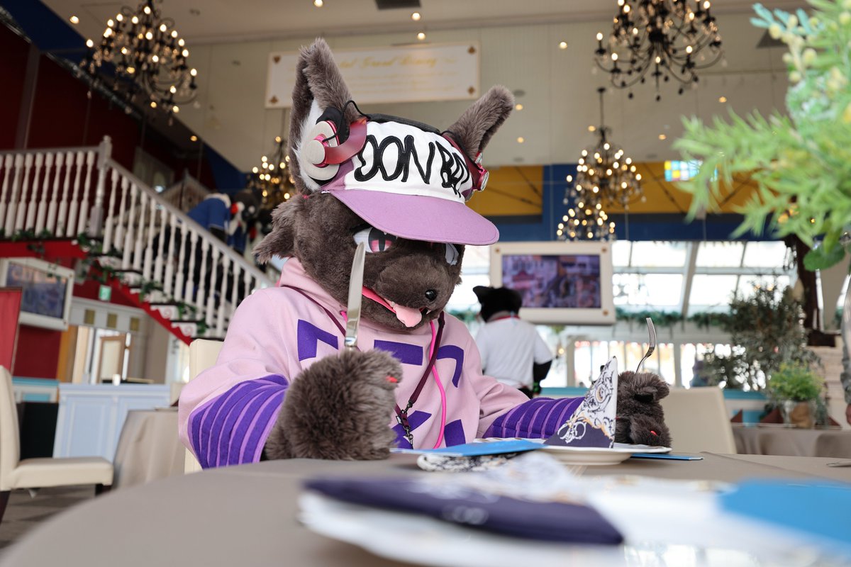 どんべい tweet media