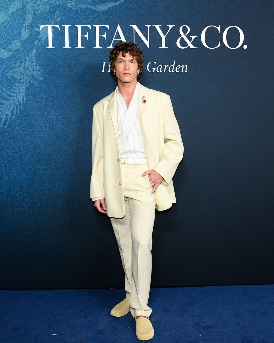 Red Carpet Fashion Awards tweet media