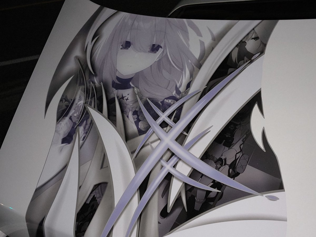 ここでひとつご報告

ブルーアーカイブより秤アツコ貼らせて頂きました🫶

やっぱりこの女が一番好きなので戻ってきましたよって事で今回は自分なりの思想をかなり詰め込んでみました、素人施工なのでぶっちゃけ仕上がりはアレですけど……よろしくお願いｼｬｽ

デザイン･施工：ぼく
印刷：チーム 様