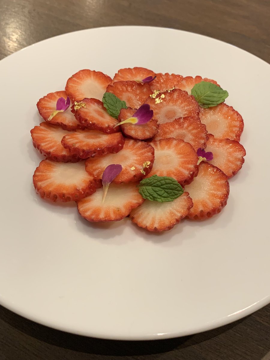 くれまかたらな tweet media