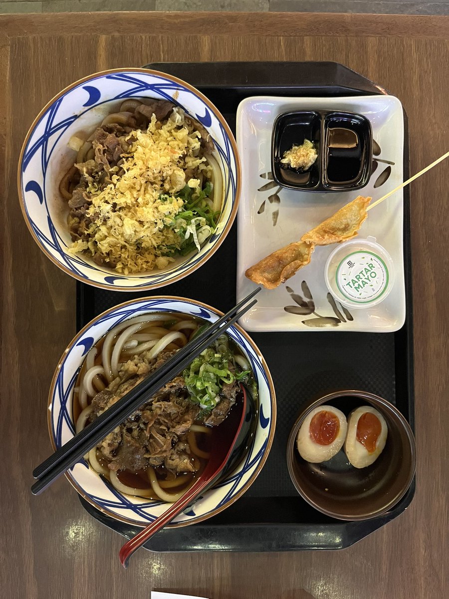 sektorpangan's tweet image. Next stop:
MARUGAMEEEEEE
Pake birthday voucher buy one get one 🤩🤩🤩. Gw abisin sendiri karna #STRESS dan #KLAPARAN