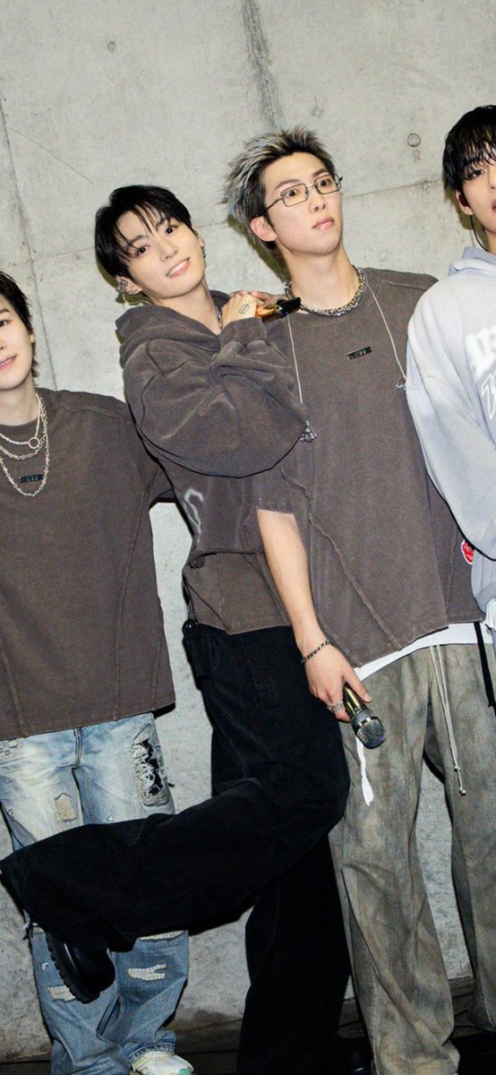 Ulrike⁷ IS SEEING BTS 🍉 arirang 20/03 | 아포방포 tweet media