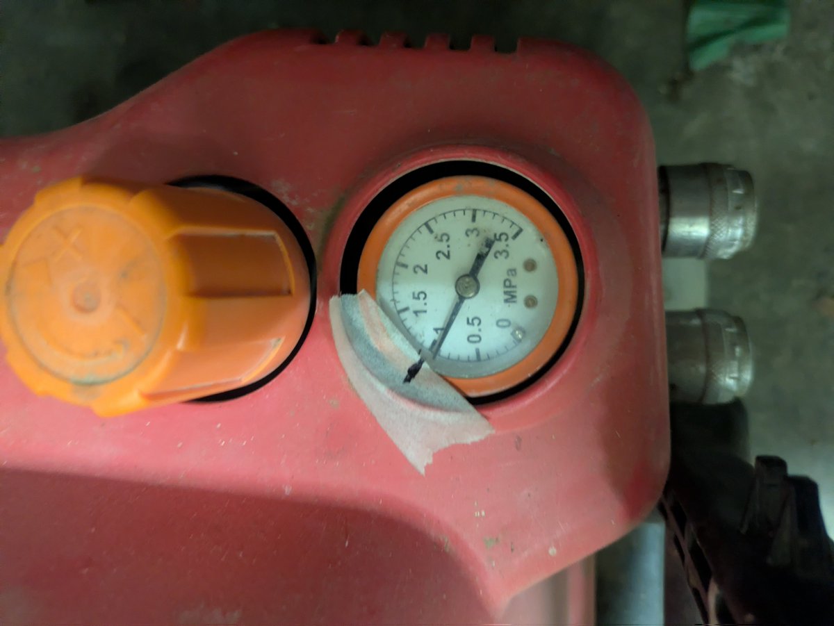 クアトロ tweet media