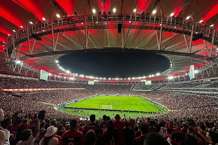 igorogh's tweet photo. É oficial: a 30e assume a exclusividade de megashows no Maracanã!

A partir de 2027, o maior palco do mundo se junta à gigante do entretenimento ao vivo para otimizar a agenda no Rio. A 30e fortalece sua rota de estádios, que já inclui Allianz Parque e Arena da Baixada. https://t.co/4awmzPmHKf