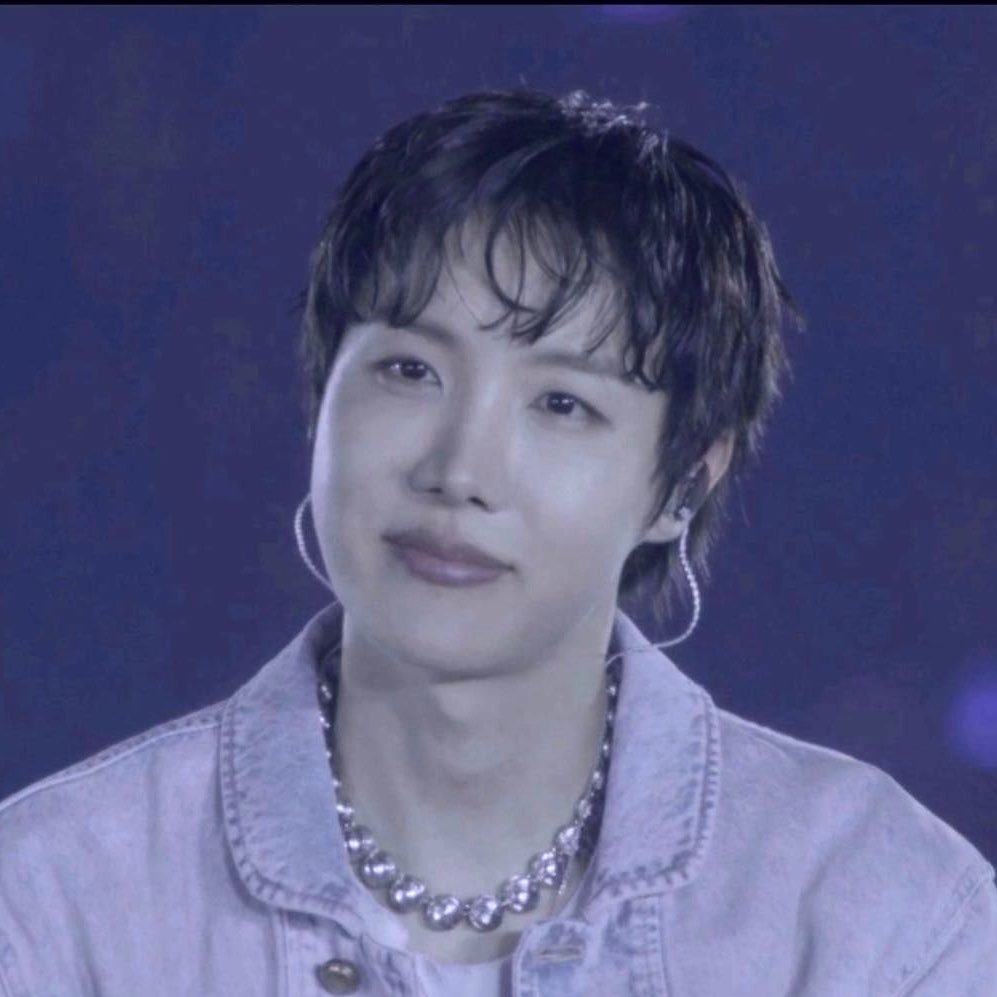 .𖥔 ݁ tweet media