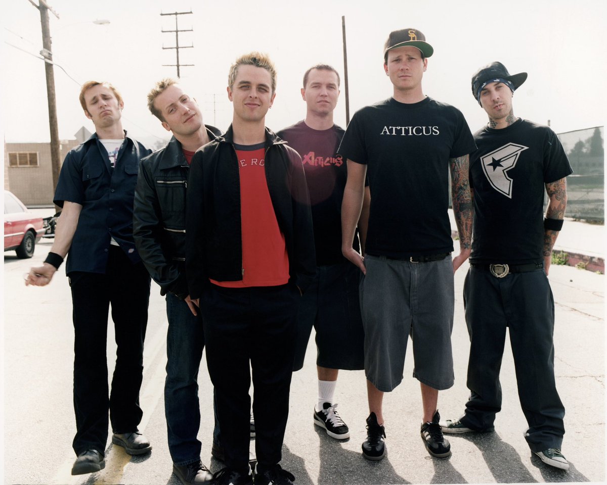 blink-182 Italia tweet media