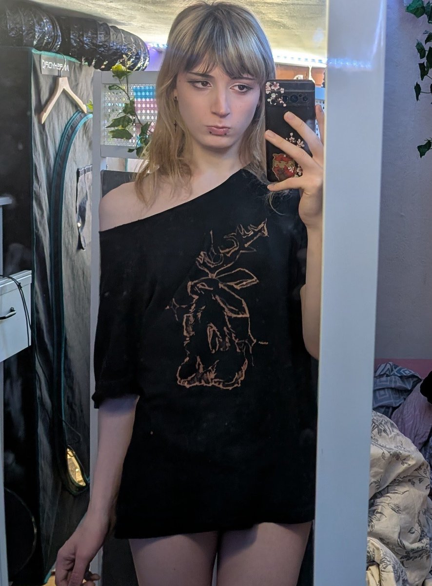 JaneDoe💗 tweet media