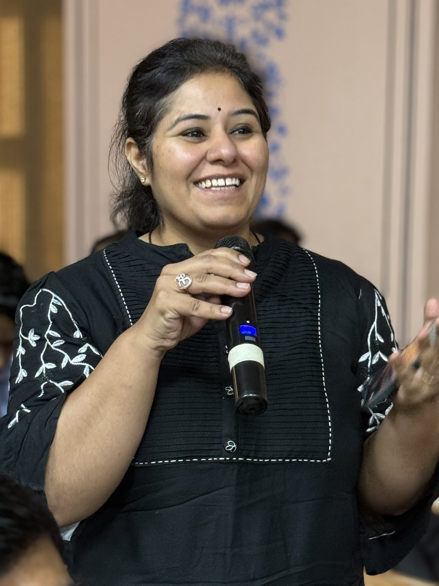 thepalaceschool's tweet image. The Palace School hosted a Class IX PEP Talk, highlighting CBSE updates, new subjects, and future career pathways, guiding parents towards holistic student development.

#ParentEngagementProgram #ClassIX #FutureReadyEducation #CBSECurriculum #ThePalaceSchool