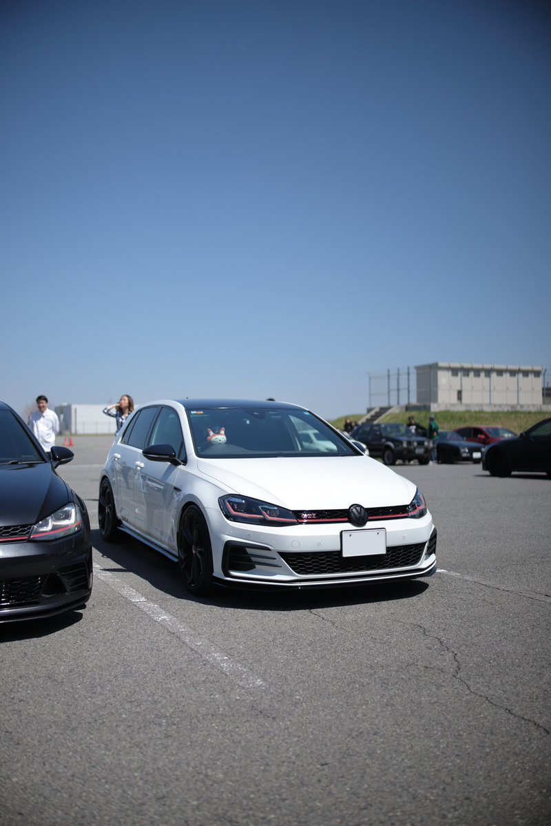 かっしい tweet media