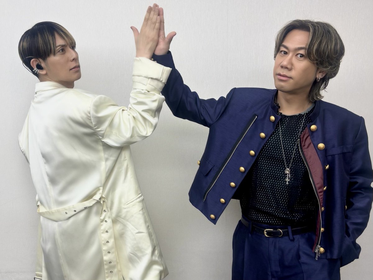 CHEMISTRY tweet media