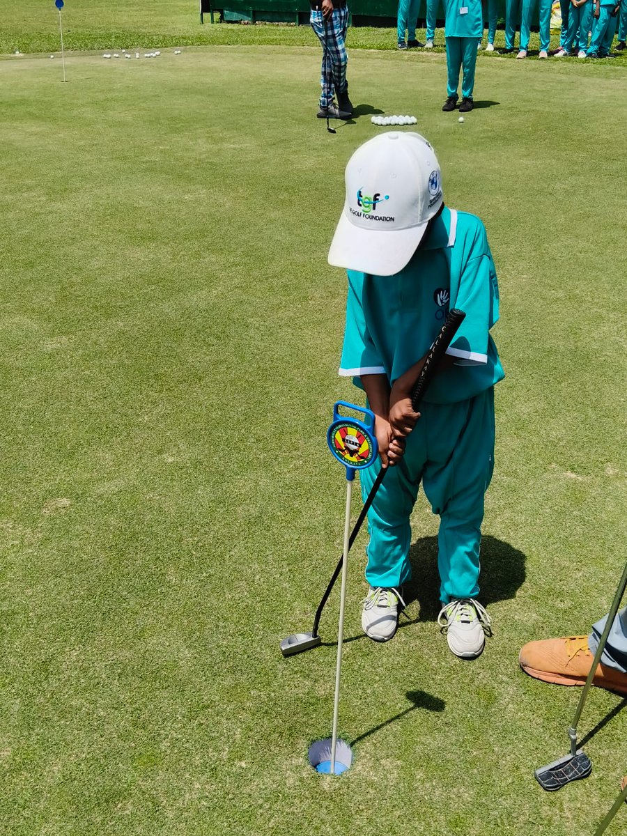 IBhalotia's tweet image. Focused. Fearless. Learning the art of precision, one putt at a time ⛳✨

#GolfTraining #FutureChampions #JuniorGolf #saibabasevashramandyogaresearch