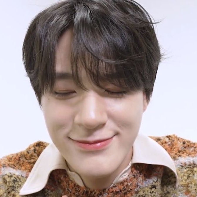 skybluenoni's tweet photo. เง้ยยยย น่อตายิ้มนิ (ไหนโน่ตัวจิง) https://t.co/wUXAGVv1Tu