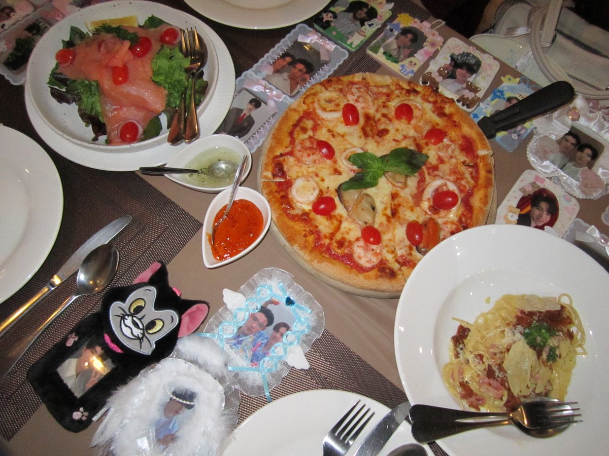 mi_ri97654's tweet photo. Manito pizza eiei 🍕🥬💕
@___qil @Mommydmill https://t.co/WdFaIVPkGw