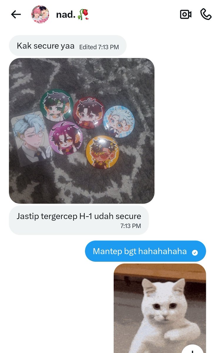 beli merch adalah sebuah motifesyen~