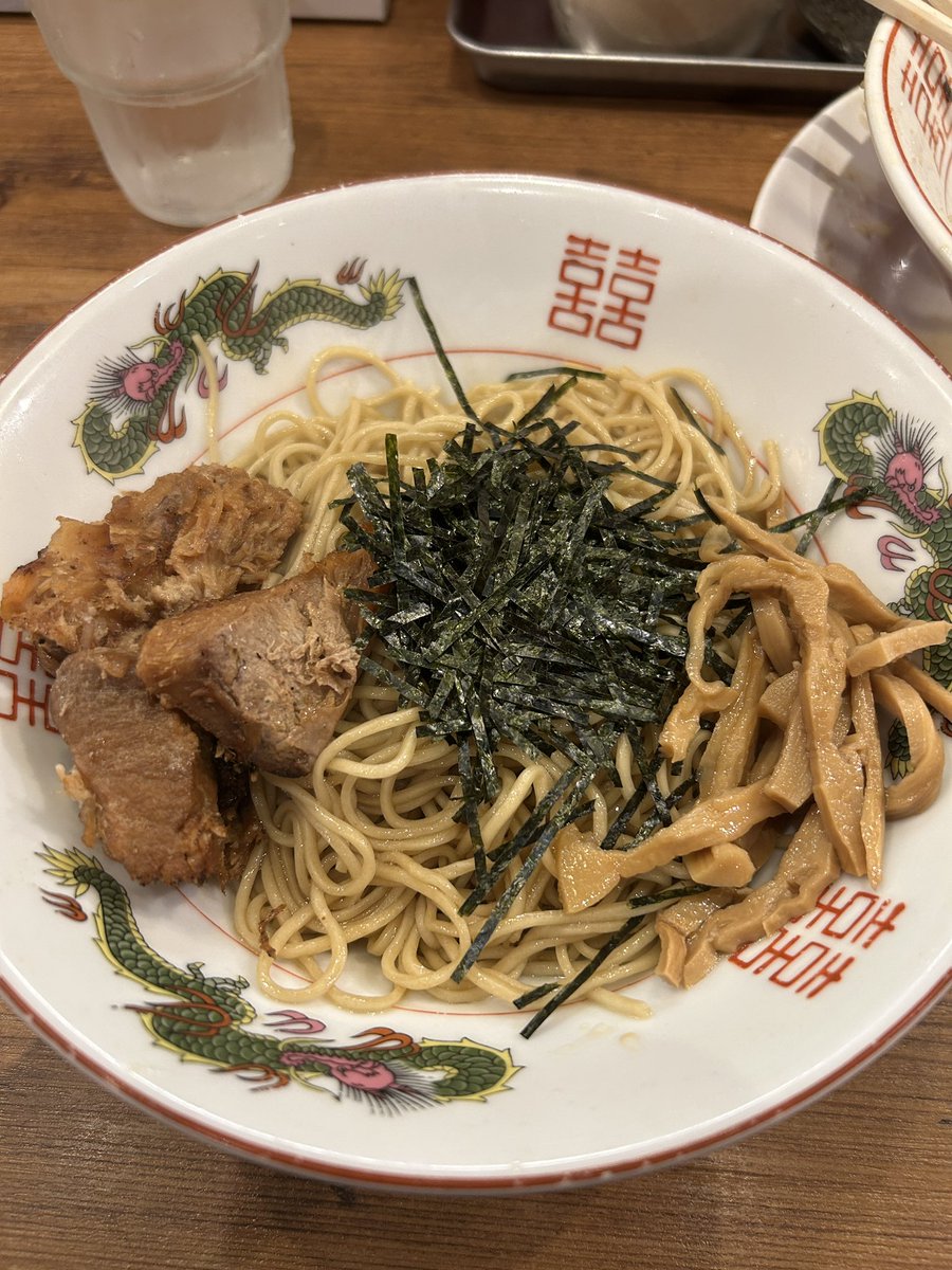 としや tweet media