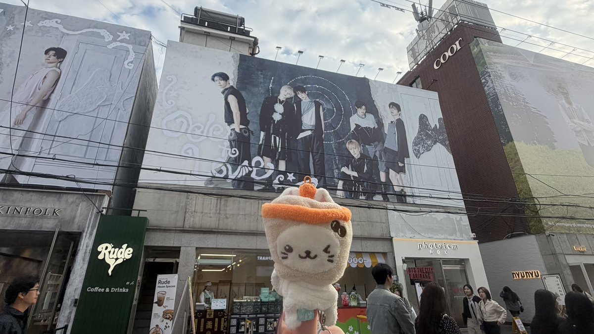 みみち tweet media