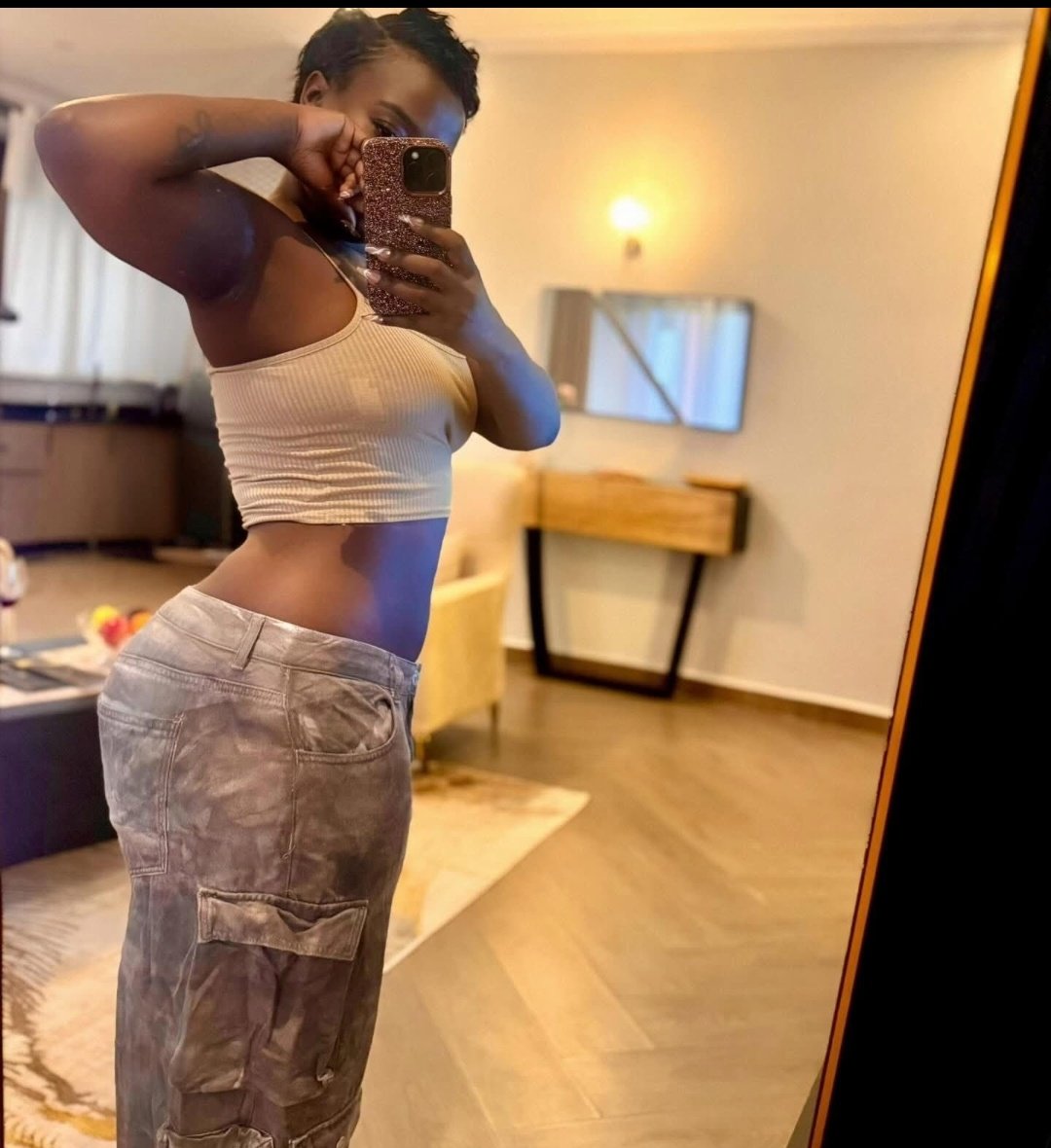 SNarasay's tweet image. Lydia jazmine shows off body goals 

#lydiajazmine #bodygoals