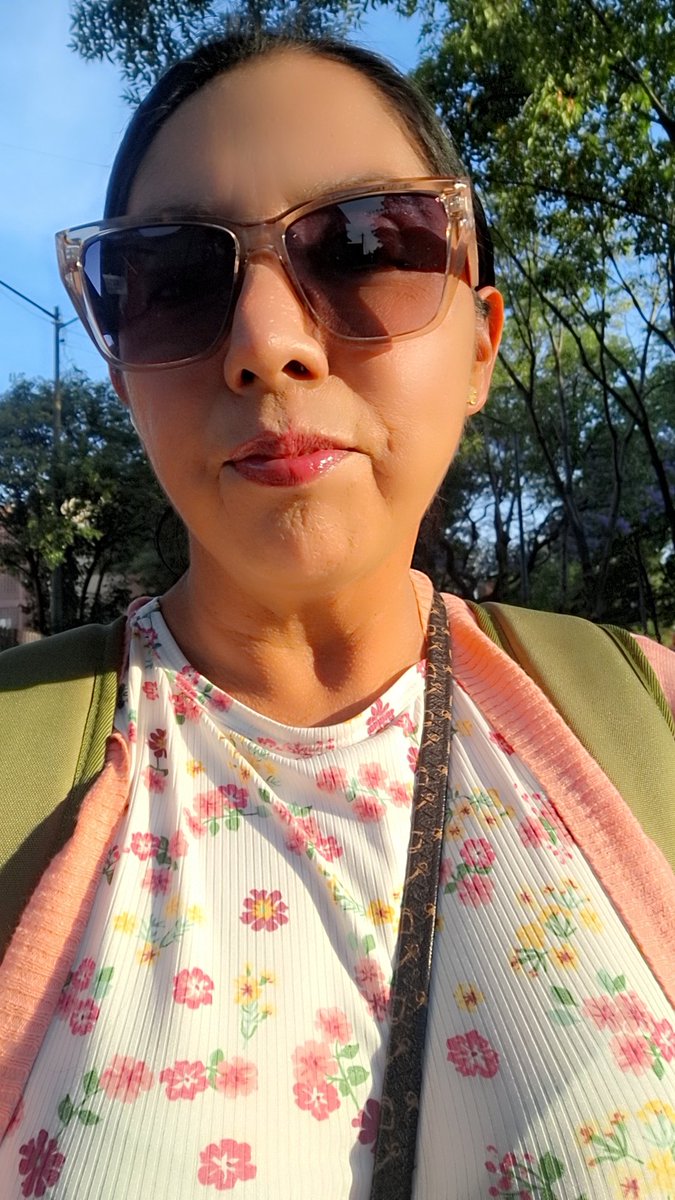 Hoy se madrugó!! Que sea un excelente  fin .. 🫰🏼