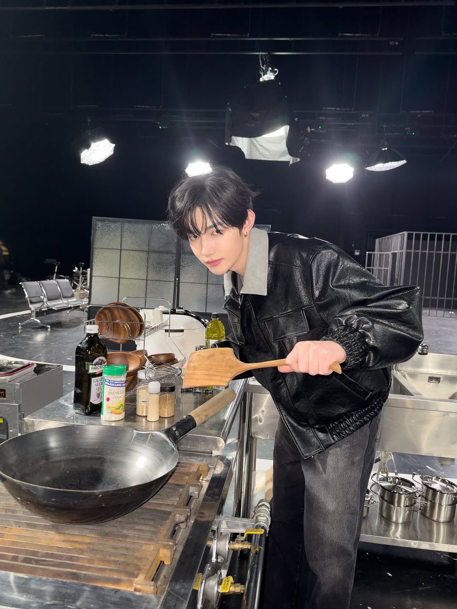and2blegallery's tweet photo. 260417 - 🐼 #AND2BLE Instagram Post

#ZHANGHAO #장하오 https://t.co/EtrPaoRsK4