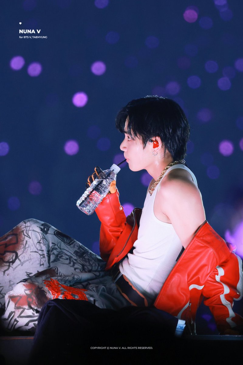 Taehyung Brand Support tweet media
