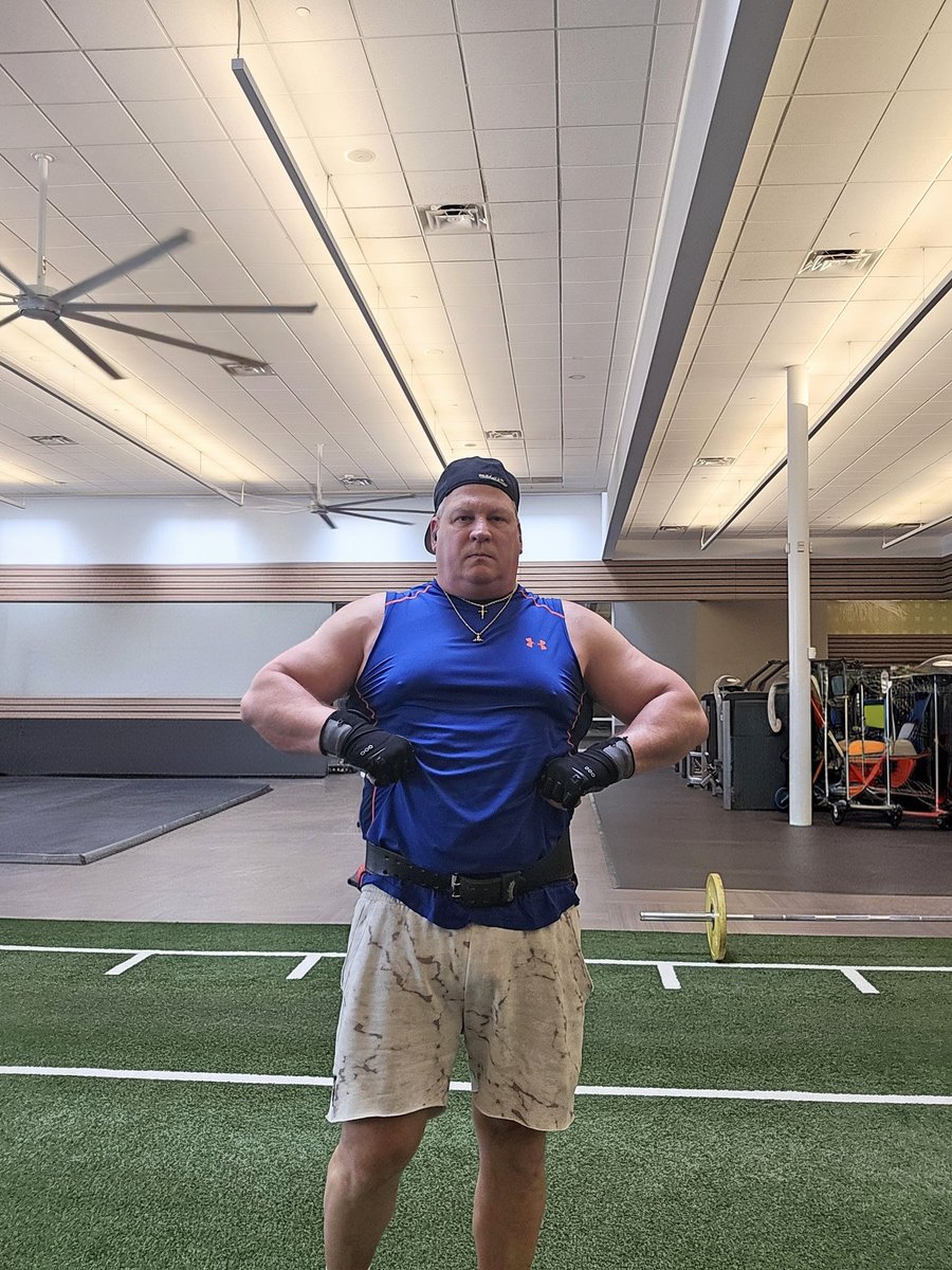 feartheterp85's tweet image. Shoulder Day #fitness #training #muscle #bodybuilding