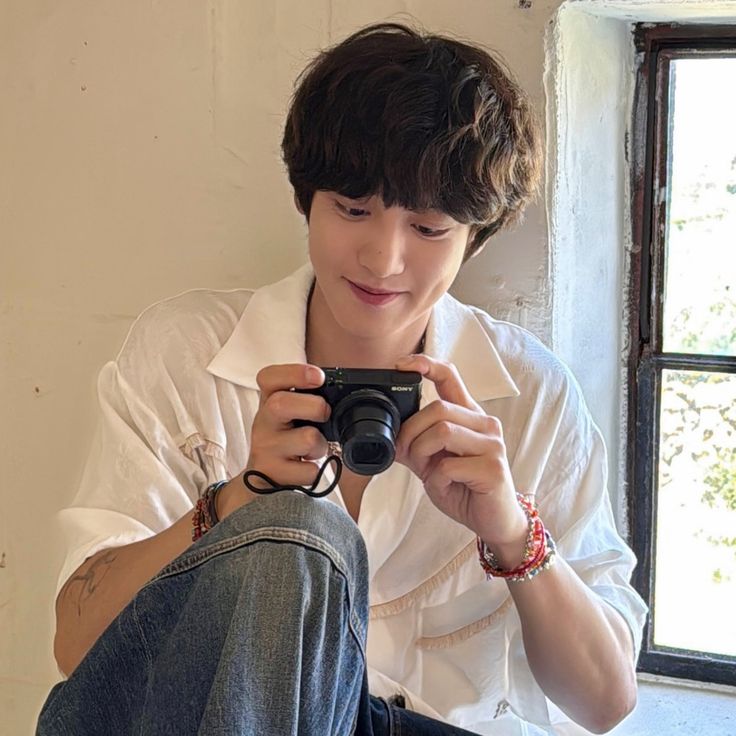 Dee ☽̶☾ tweet media