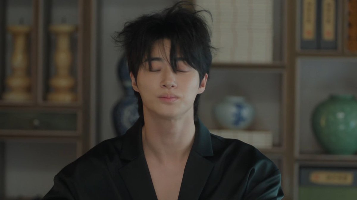 mel 🍂 tweet media