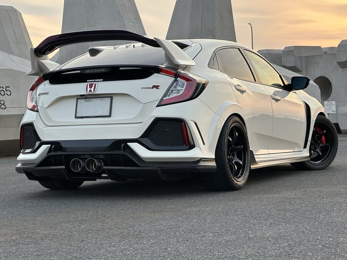 やなさん™ tweet media