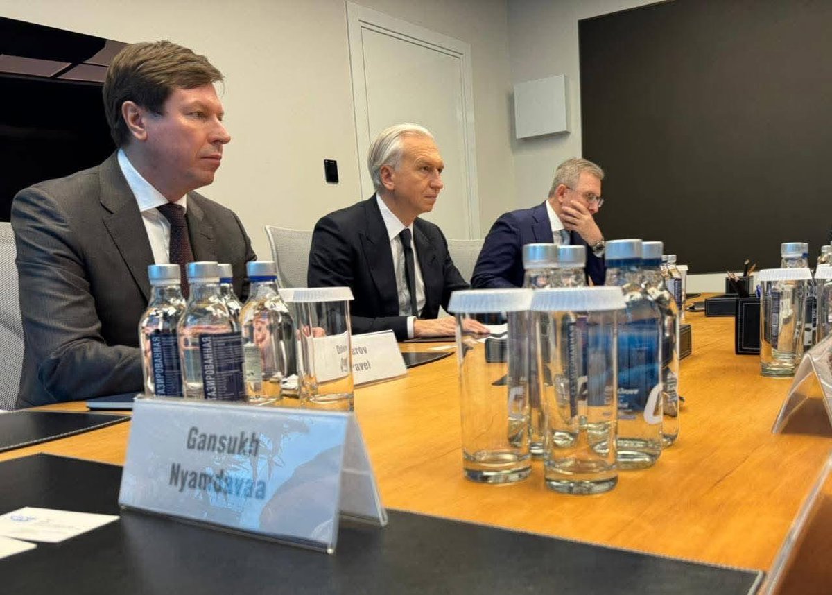 Гонгорын Дамдинням tweet media