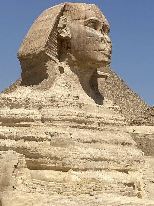 marathe's tweet image. We hired an Egyptologist / guide to take us places &amp;amp; explain history, symbolism, iconography etc. He also maneuvered us around the hucksters 😀 which are aplenty in Cairo! Def a good choice and worth the extra $$. #Pyramids #Sphinx #Egypt #Misr