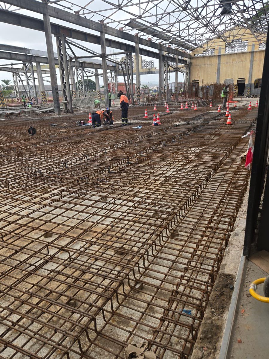 SaraRail_Org's tweet image. SARA Executive Director Raymond Shoniwa visited Lobito Atlantic Railway in Angola, highlighting progress in rail infrastructure, logistics capacity, and regional trade development.

To read more: linkedin.com/posts/sara-rai…

#RailInfrastructure #Logistics #SouthernAfrica #FreightRail