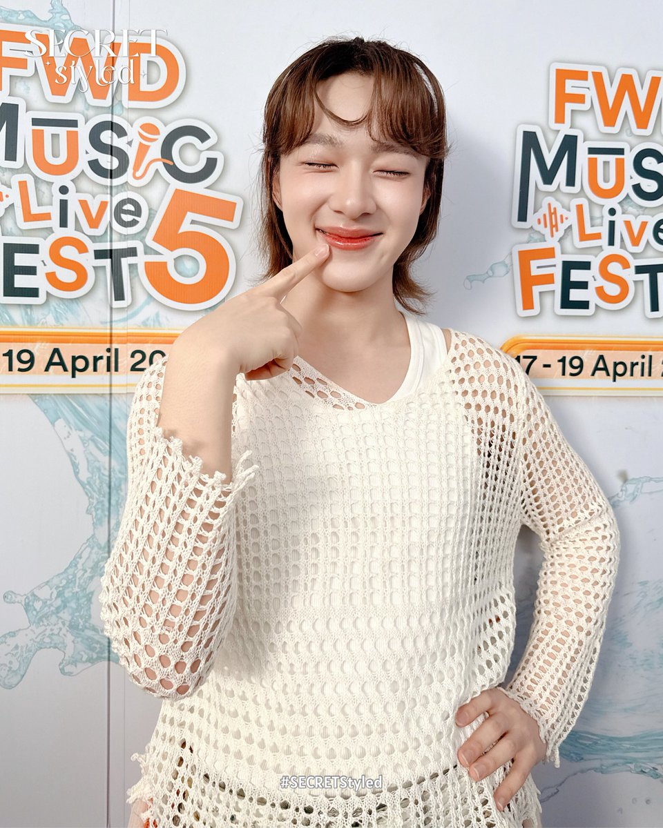 SECRET Styled tweet media