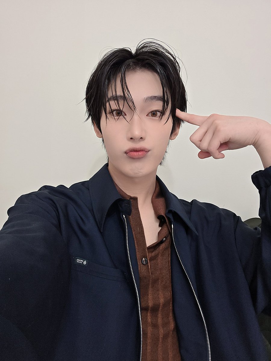 🦊🌻 | fan account tweet media