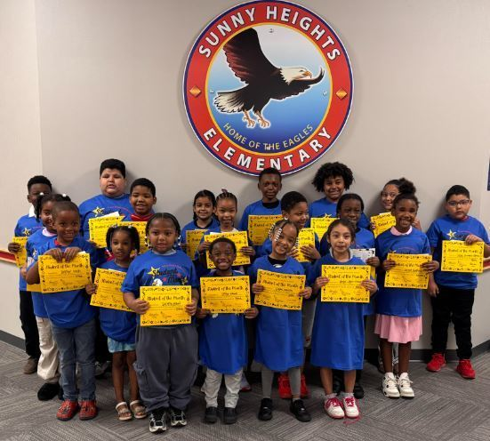 BLewisEagles's tweet image. Celebrating our Students of the Month @sunnyheightsele is a great way to start the day! #WarrenWill #OURHeights